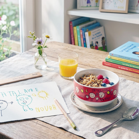 bol petit déjeuner imprimé avec un dessin d'enfant sublimé