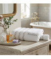 Drap de Bain de Luxe Blanc Brodé – 100% Coton Moelleux