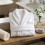 Peignoir personnalisé et brodé avec prénom blanc