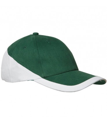 broderie personnalisée sur casquette verte