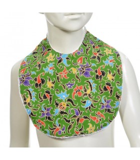 Un bavoir de couleur verte