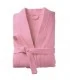 broderie sur un peignoir de bain en coton rose