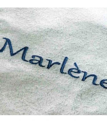 broderie serviette et drap de bain gris