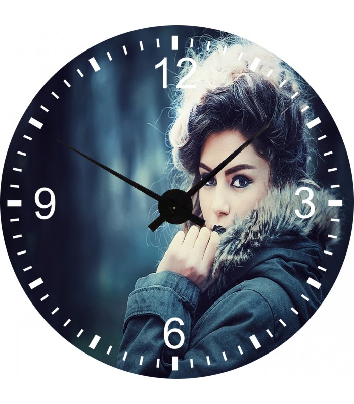 Horloge en plexiglas avec photo