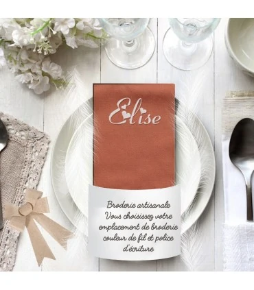 Serviette de table terracotta brodée