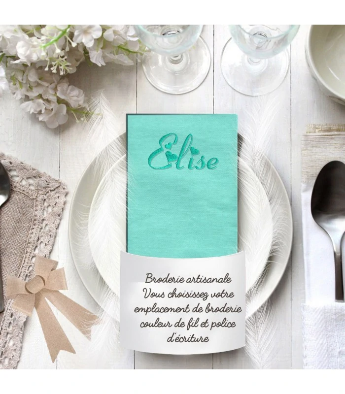Serviette de table vert eau brodée