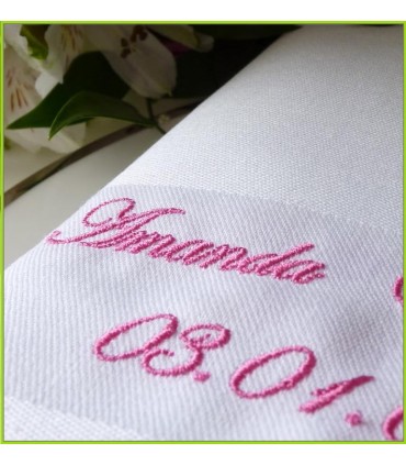 serviette de table brodée pour mariage