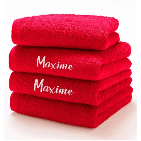 linge de bain rouge brodé