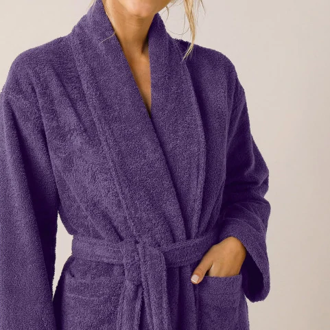 Peignoir brodé et personnalisé violet