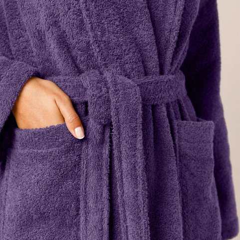 Peignoir brodé et personnalisé violet