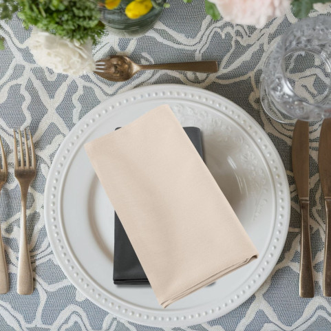 broderie de qualité sur serviette de table
