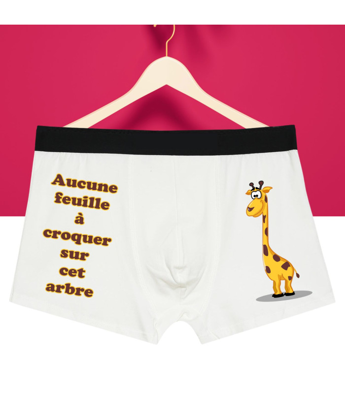boxer homme amusant la girafe