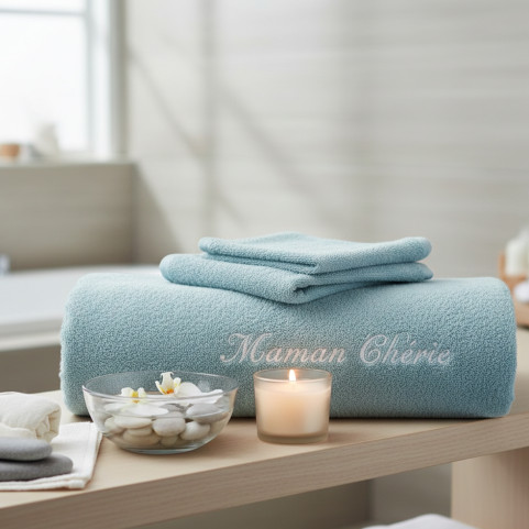 drap de bain bleu brodé et personnalisé