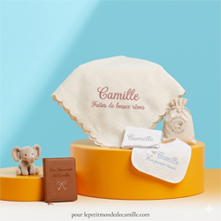 Cadeaux brodés prénom et texte